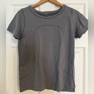 Lululemon swiftly t shirt, light grey, size 8